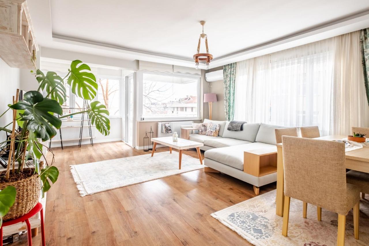イスタンブールVibrant Flat With Balcony In Maltepeアパートメント エクステリア 写真