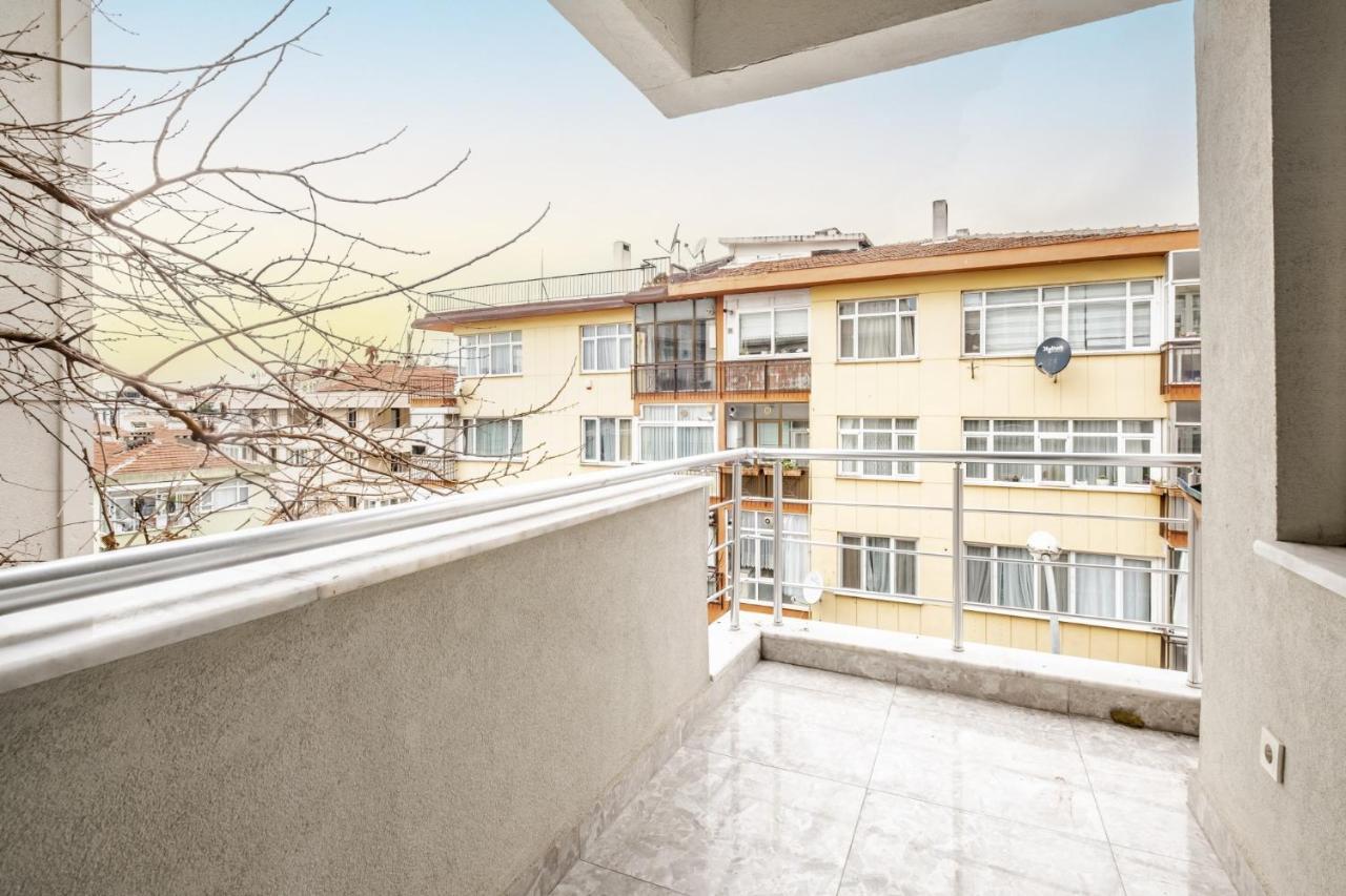イスタンブールVibrant Flat With Balcony In Maltepeアパートメント エクステリア 写真