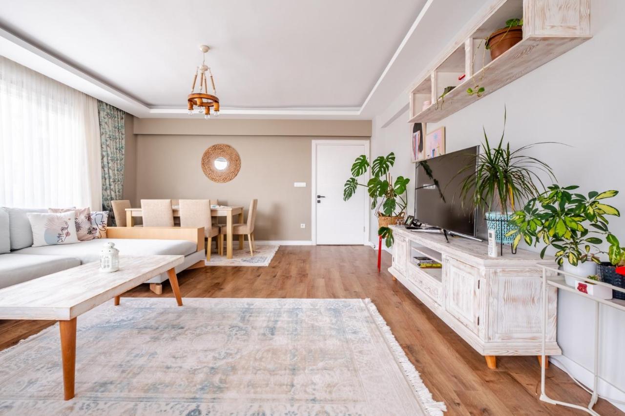 イスタンブールVibrant Flat With Balcony In Maltepeアパートメント エクステリア 写真